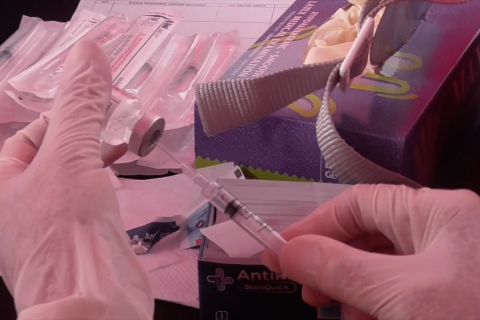 Vaksinasi dosis ketiga dimulai, Jatim jamin ketersediaan vaksin