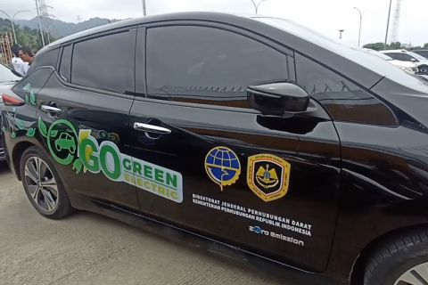 Kemenhub lepas touring mobil listrik ramah lingkungan ke Jambi