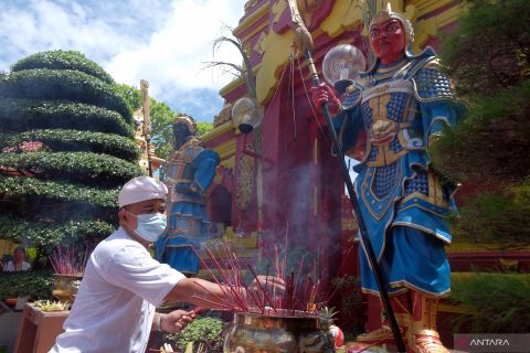 Perayaan Tahun Baru Imlek 2573 di Bali