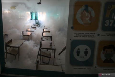 Upaya memutus siklus hidup nyamuk Aedes Aegypti di sekolah