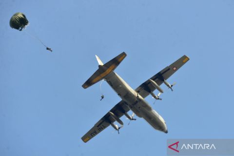 Kopasgat TNI AU asah kemampuan tempur prajuritnya melalui terjun penyegaran