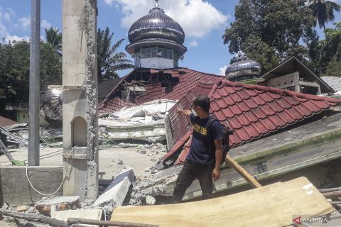 Dampak gempa bumi di Pasaman Barat