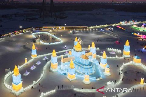 Dunia es dan salju Harbin