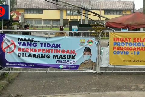 37 Siswa SMA unggulan di Jambi terkonfirmasi positif COVID-19