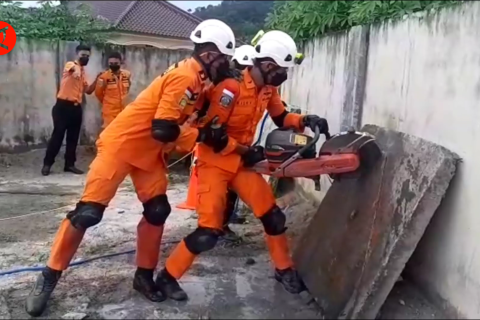 Asah kemampuan tim, Kantor SAR Pangkalpinang gelar latihan keselamatan