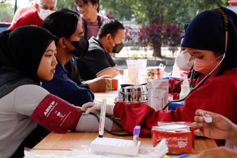 Pemkot Pontianak tingkatkan stok darah PMI lewat donor massal