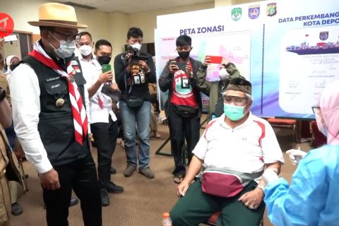 Ridwan Kamil minta warga Depok waspada Omicron