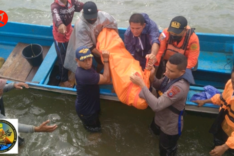 Longboat  tenggelam di perairan Sula Malut, 4 orang meninggal dunia