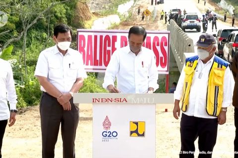 Presiden resmikan Jalan&nbsp;Bypass&nbsp;Balige di Kabupaten Toba