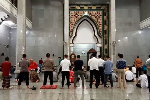 MUI: Shalat Jumat masih diperbolehkan meski kasus COVID-19 meningkat