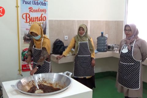 Cara Pemko Padang perhatikan pengusaha rendang