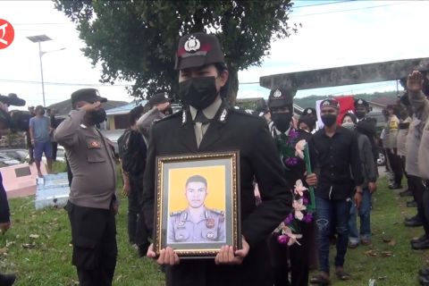 Polisi korban tembak konflik Haruku meninggal dunia