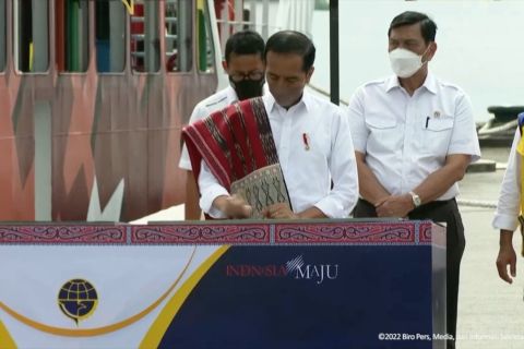 Presiden resmikan 7 pelabuhan di kawasan Danau Toba