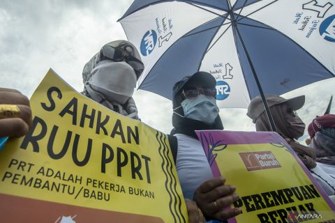 Female workers protest on International Women's Day