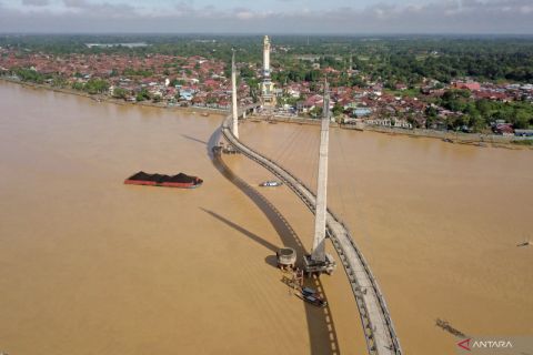 Sungai Batanghari untuk jalur angkutan batu bara