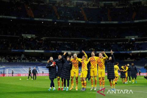 Barcelona bantai Real Madrid 4-0