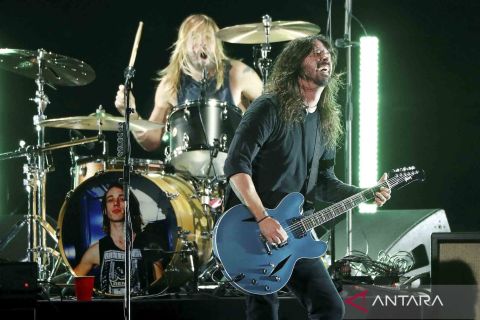 Drummer Foo Fighter ditemukan meninggal dunia di sebuah kamar hotel di Kolombia