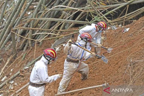 Lokasi jatuhnya pesawat China Eastern Airlines akan digali