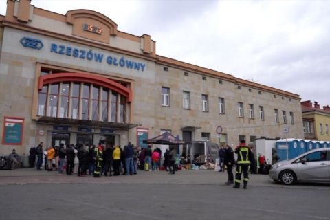 Melihat suasana layanan kesehatan bagi pengungsi Ukraina