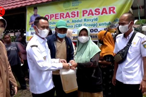 26 ton minyak goreng tersedia untuk 9 kelurahan di Palangka Raya