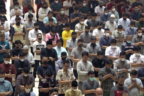 MUI perbolehkan shalat berjamaah tanpa jaga jarak