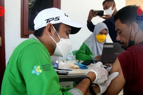 Halmahera Selatan akan kejar target booster dari rumah ke rumah