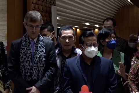 Dubes Ukraina dan DPR berdialog tentang perdamaian di negaranya