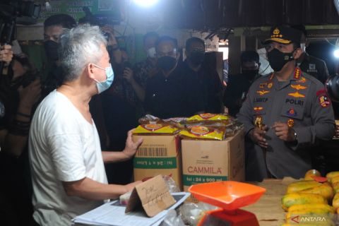 Kapolri sidak minyak goreng di Palembang