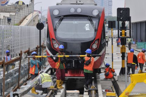 Progres pembangunan LRT