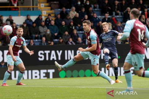 Menang 2-0 atas Burnley, Manchester City kembali bertengger di puncak klasemen Liga Inggris