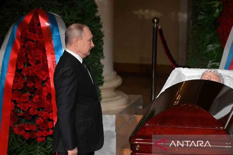 Penghormatan terakhir untuk  Vladimir Zhirinovsky