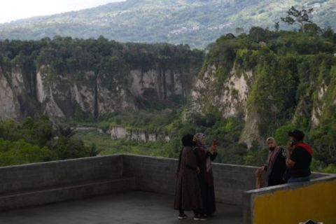 Lembah Ngarai Sianok Bukittinggi