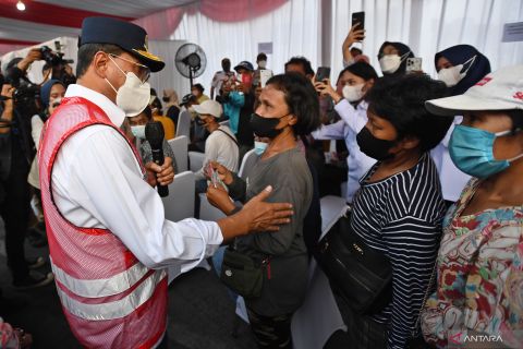 Menhub tinjau kesiapan angkutan darat jelang arus mudik