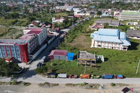 Antrean Pengisian Solar Bersubsidi