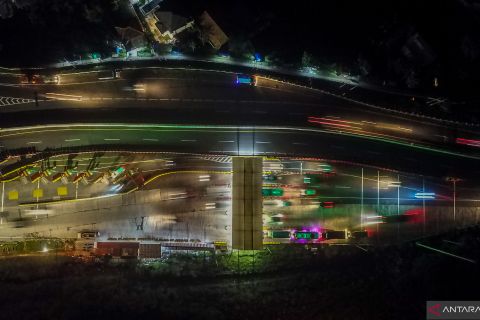 Lalu lintas di Simpang Susun Cileunyi ramai lancar