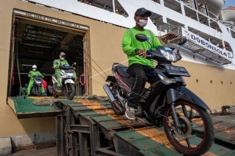 Mudik gratis dengan kapal laut