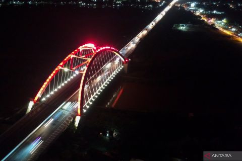 Kebijakan satu arah di jalan tol