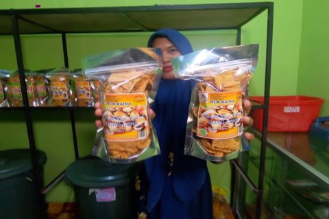 Keripik gonggong produksi Bintan siap seberangi perbatasan