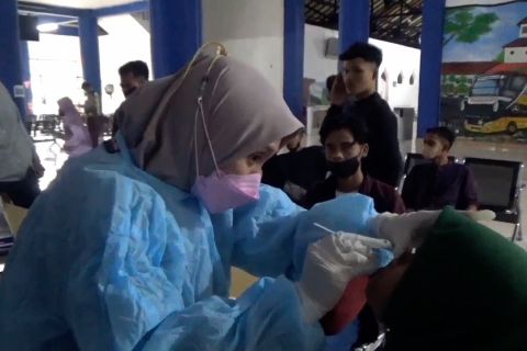 Jasa Raharja gelar tes Swab Antigen acak di Terminal Poris Plawad