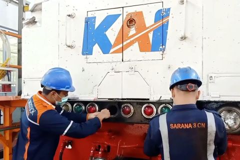 KAI Daop 3 Cirebon siapkan lokomotif cadangan
