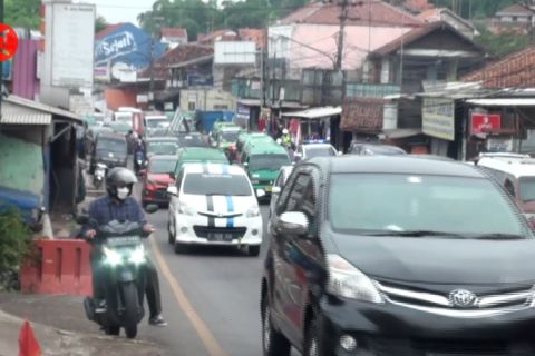 Arus mudik jalur Cileunyi dan Nagreg masih fluktuatif
