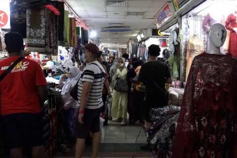 Suasana Pasar Tanah Abang dan Thamrin City jelang Ramadhan tiba