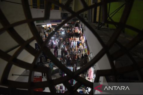 Pasar Tanah Abang kembali dibuka pascalibur Lebaran