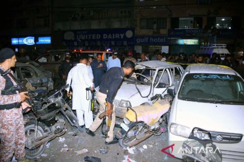 Dampak ledakan di Karachi Pakistan