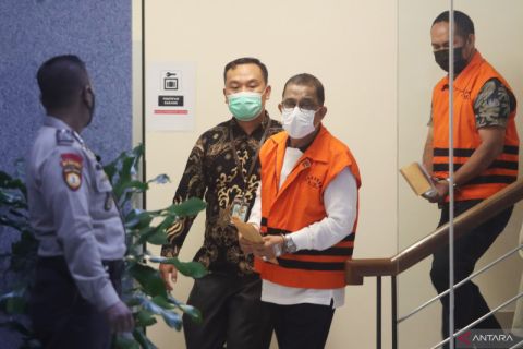 KPK tahan Wali Kota Ambon