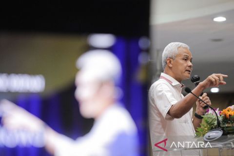 Ganjar Pranowo sampaikan kuliah umum di Ubaya