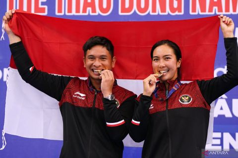 Emas Ganda Campuran tenis Sea Games 2021 Vietnam