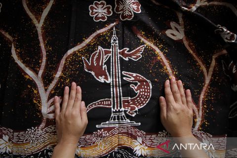 Kasus COVID-19 melandai, pesanan kain batik Surabaya meningkat