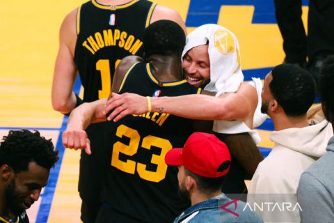 Playoff NBA: Golden State Warriors unggul 4-1 setelah atasi Dallas Mavericks 120 - 110