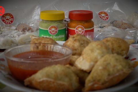 Gurihnya kuliner ketam isi khas Belitung